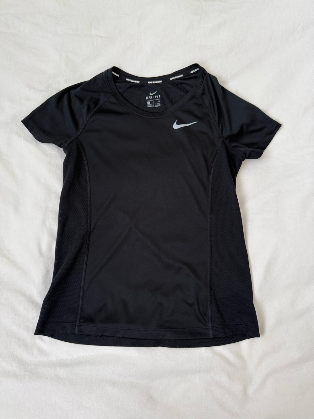 nike running shirt